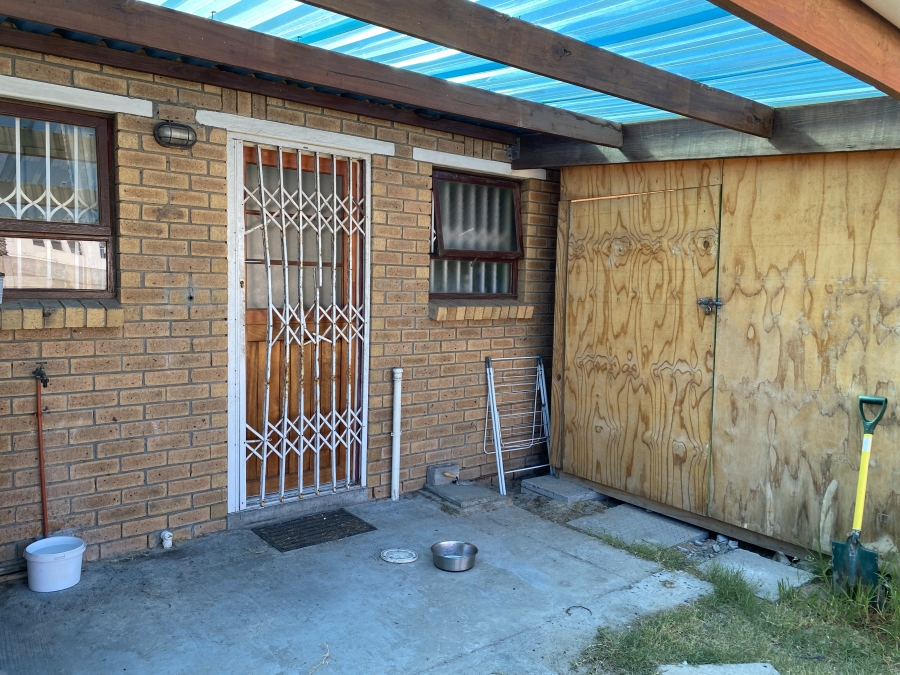 2 Bedroom Property for Sale in Muizenberg Western Cape